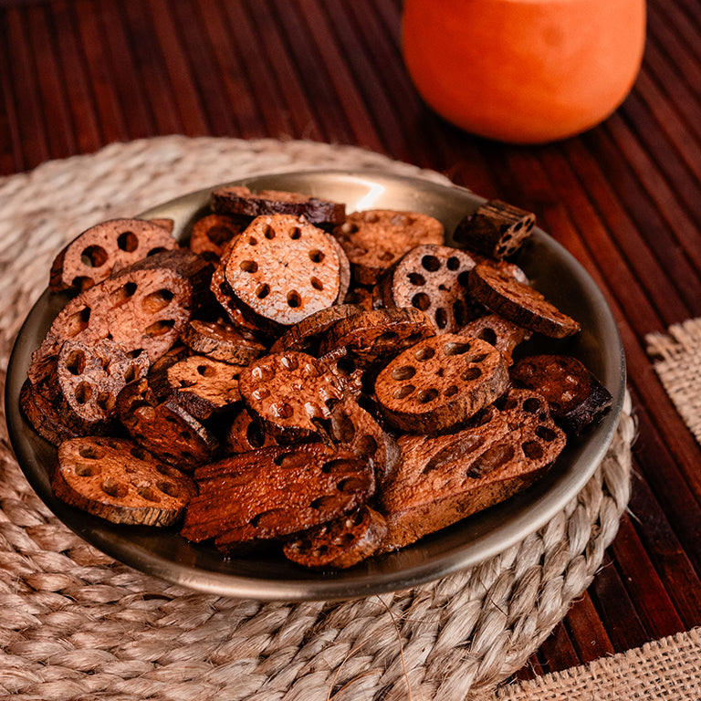 THAMARAKIZHANGU VATHAL (SUN-DRIED LOTUS STEM)